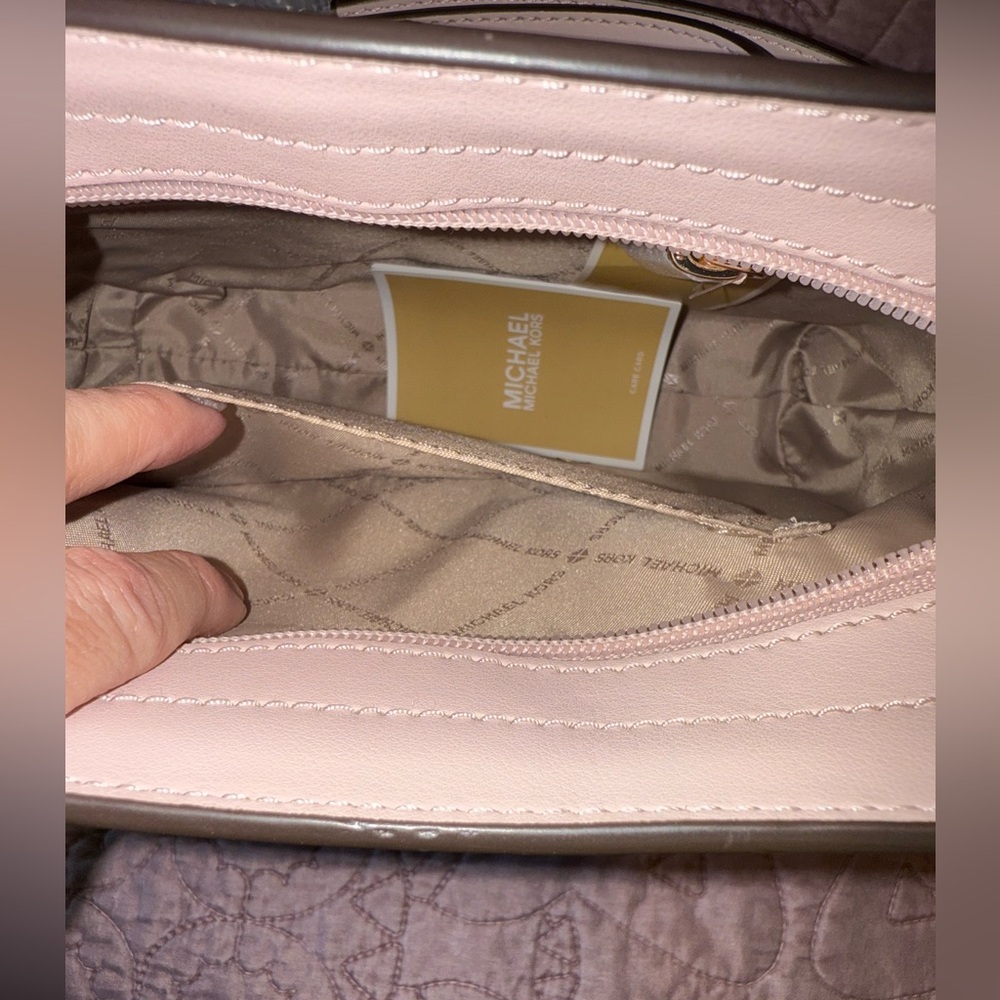 Michael Kors Blush Gloria Crossbody Bag - Picture 7 of 16
